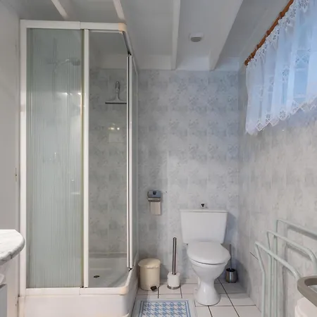 Maison 200m Terrasse Jardin بيت للعطل